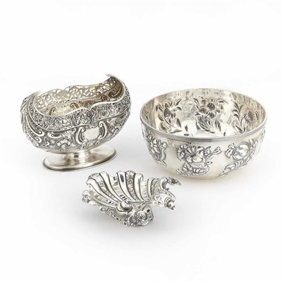Lot 194 - Group of Three English Silver Articles...