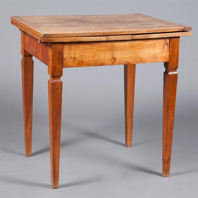 Lot 259 - Continental Neoclassical Cherry Draw Leaf Work...
