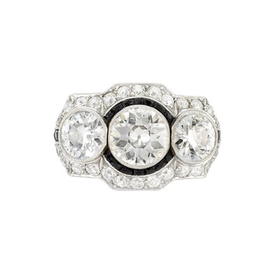 Lot 421 - Art Deco Platinum, Diamond and Black Onyx Ring