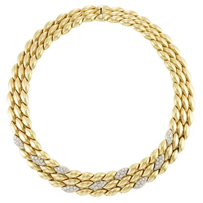 Lot 889 - Gold and Diamond Necklace