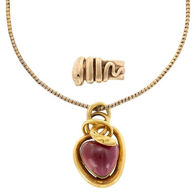 Lot 393 - Antique Gold and Cabochon Garnet Serpent Pendant with Snake Link Chain and Band Ring