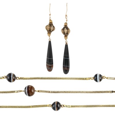 Lot 84 - Long Antique Gold Snake Chain and Banded Agate Bead Necklace and Pair of Silver Gilt and Agate Pendant-Earrings