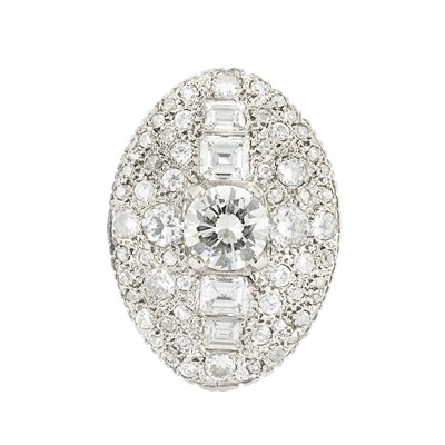 Lot 195 - Palladium and Diamond Ring