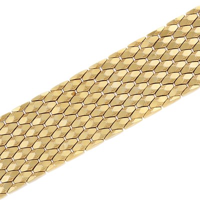 Lot 923 - Gold Cuff Bracelet
