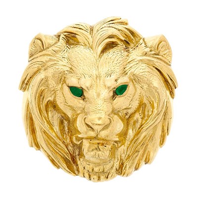 Lot 348 - Gold and Emerald Lion Head Pendant-Brooch, Cartier