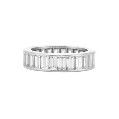 Lot 709 - Platinum and Diamond Band Ring