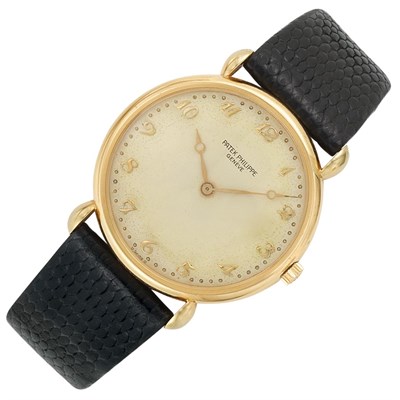 Lot 429 - Gentleman's Gold Ref. 3820 Wristwatch, Patek Philippe & Co.