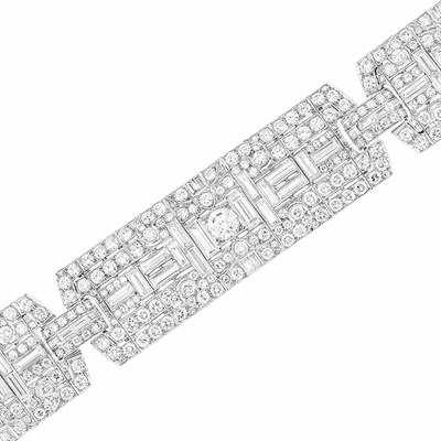 Lot 621 - Platinum and Diamond Bracelet