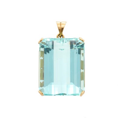 Lot 437 - Gold and Aquamarine Pendant