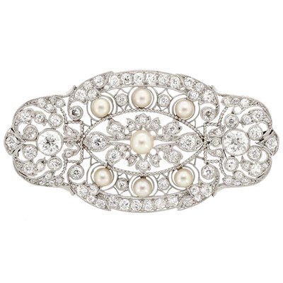 Lot 219 - Edwardian Platinum, Pearl and Diamond Brooch