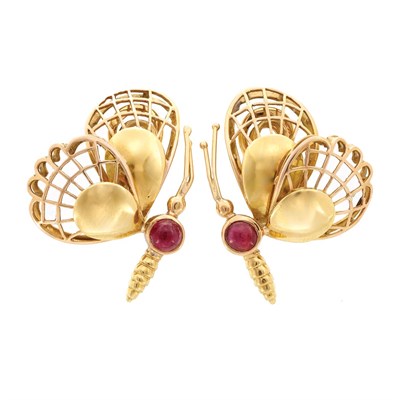 Lot 438 - Pair of Gold and Cabochon Ruby Butterfly Earclips