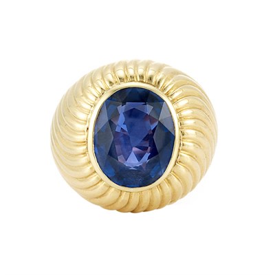 Lot 920 - Gold and Sapphire Ring, Van Cleef & Arpels, France