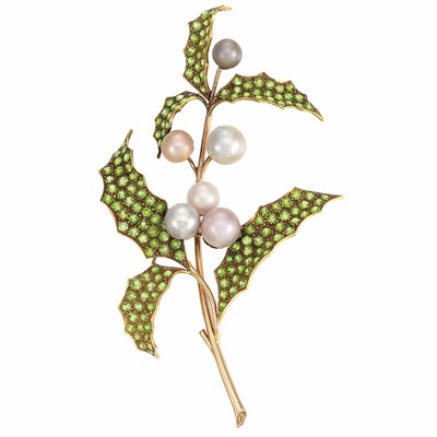 Lot 93 - Gold, Demantoid Garnet and Freshwater Pearl Brooch