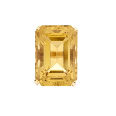 Lot 926 - Gold and Citrine Ring