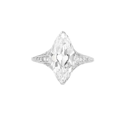 Lot 398 - Platinum and Diamond Ring