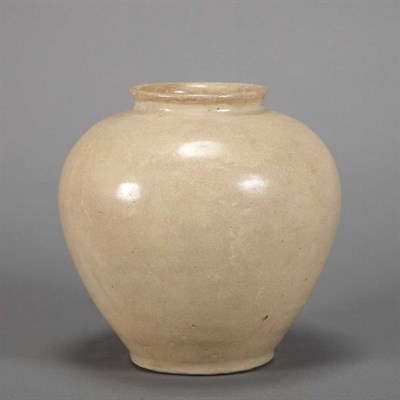 Lot 47 - Chinese Buff Glazed Pottery Vase Tang Dynasty...