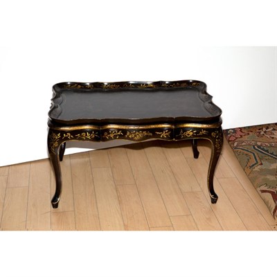 Lot 452 - Regency Style Chinoiserie Decorated Papier...