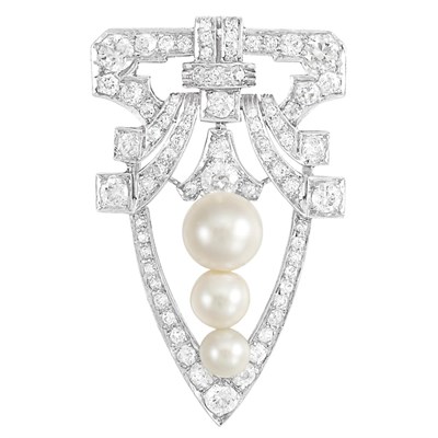 Lot 168 - Art Deco Platinum, Natural Button Pearl and Diamond Clip