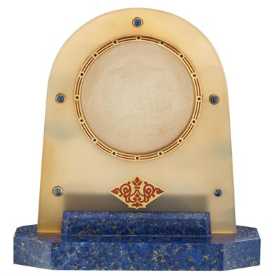 Lot 68 - Art Deco Agate, Lapis, Gold, Cabochon Sapphire and Red Enamel Picture Frame