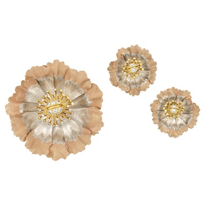 Lot 284 - Tricolor Gold and Diamond 'en Tremblant' Flower Clip-Brooch and Pair of Earclips, Gianmaria Buccellati