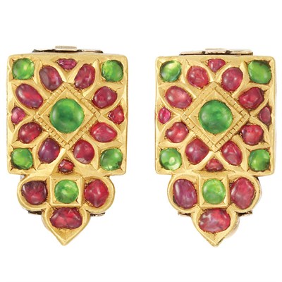 Lot 38 - Pair of Indian Gold and Foiled-Back Ruby and Emerald Clips