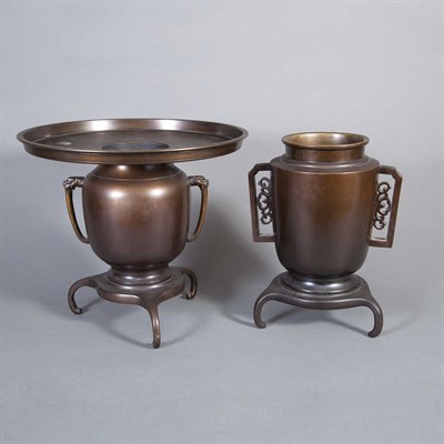 Lot 4 - Two Japanese Bronze Vases Meiji period, early...