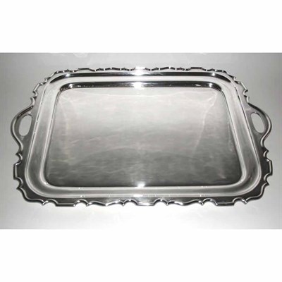 Lot 72 - Walker & Hall Silver Plated Scalloped Border...