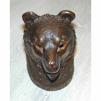 Lot 275 - Group of Desk and Decorative Accessories...