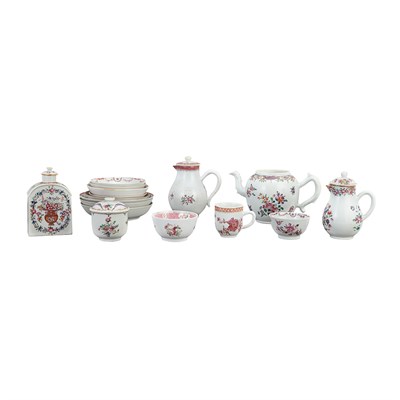 Lot 150 - Chinese Export Porcelain Armorial Decorated...