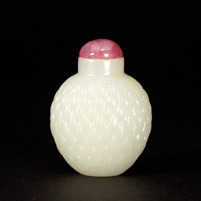 Lot 314 - Chinese Pale Celadon Jade Snuff Bottle Of...