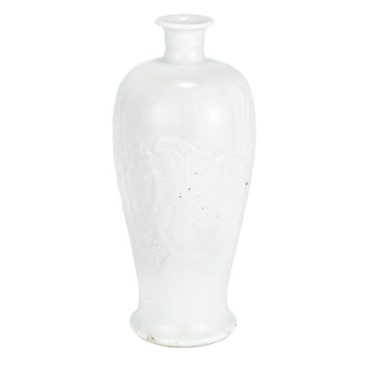 Lot 135 - Chinese White Glazed Molded Meiping Kangxi...