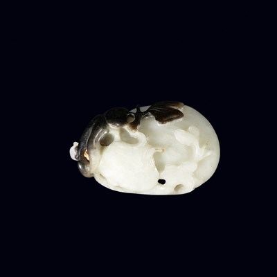 Lot 317 - Chinese Black and White Jade Snuff Bottle The...