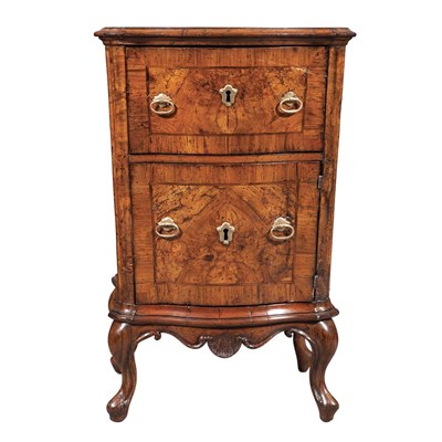 Lot 176 - Italian Rococo Walnut Commodini 18th/19th...