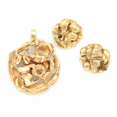 Lot 342 - Pair of Gold Earclips and Clip-Brooch