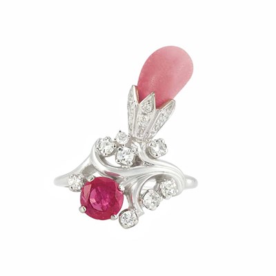 Lot 566 - White Gold, Conch Pearl, Ruby and Diamond Ring