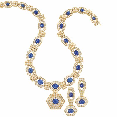 Lot 317 - Gold, Cabochon Sapphire and Diamond Pendant-Necklace and Pair of Pendant-Earclips