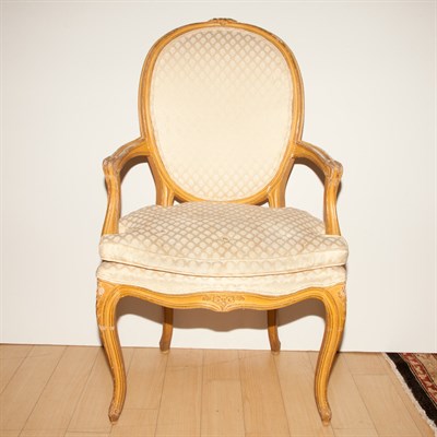 Lot 313 - Louis XV Style Painted Fauteuil