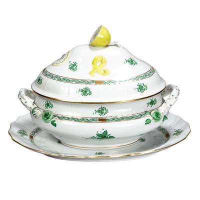 Lot 499 - Herend Porcelain Tureen and Underplate In the...