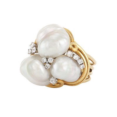 Lot 275 - Gold, Baroque Cultured Pearl and Diamond Ring