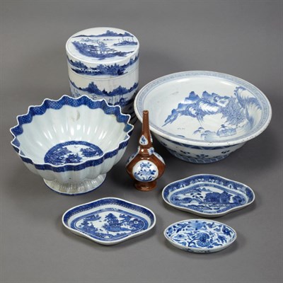 Lot 353 - Group of Chinese Blue and White Porcelain...