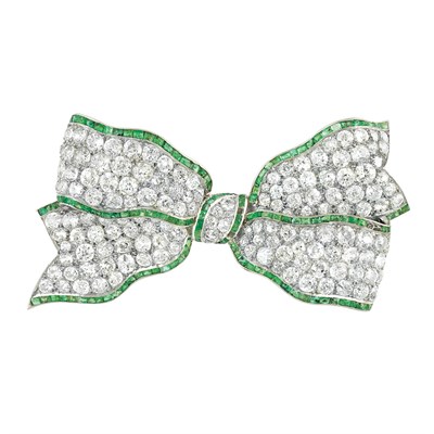 Lot 181 - Art Deco Platinum, Diamond and Emerald Bow Brooch, France