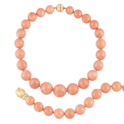 Lot 370 - Coral Bead Necklace and Bracelet with Fluted Gold and Diamond Clasps