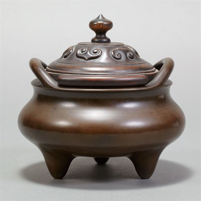 Lot 171 - Chinese Bronze Covered Tripod Censer 19th...