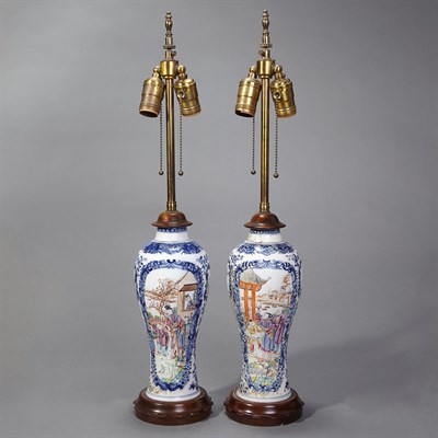 Lot 426 - Pair of Chinese Export Porcelain Famille Rose...