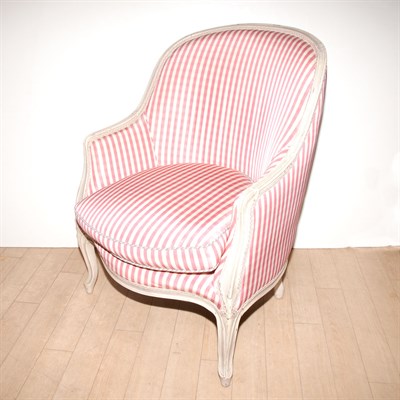 Lot 447 - Louis XV Style White Painted Bergere