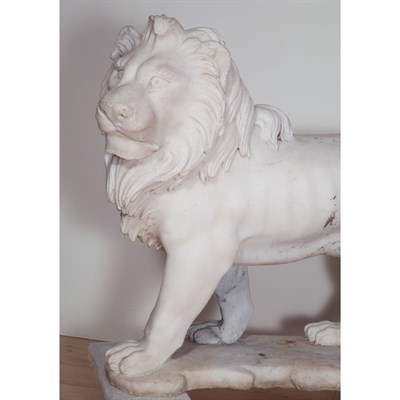 Lot 471 - Pair of Marble Lions Each modeled in a...
