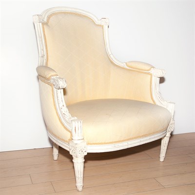 Lot 191 - Louis XVI Style Painted Wood Bergere