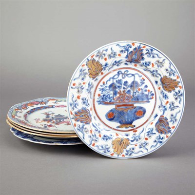 Lot 437 - Group of Five Chinese Porcelain Plates 19th...
