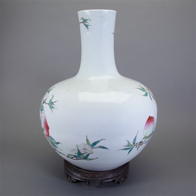 Lot 184 - Chinese Famille Rose Peach Vase 19th/ early...