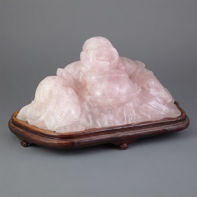 Lot 525 - Chinese Rose Quartz Figure of Buddha 20th...